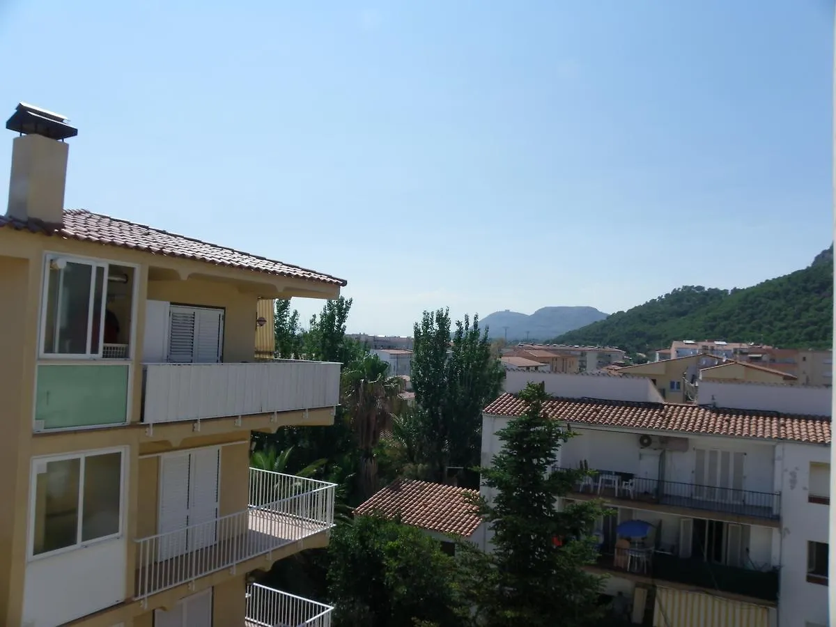 레스타르티트 Atico Grecia 아파트